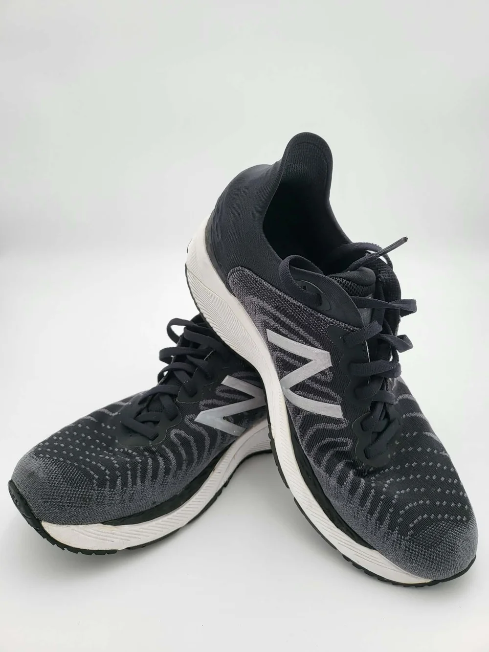New Balance Womens Black & Gray Running Shoes